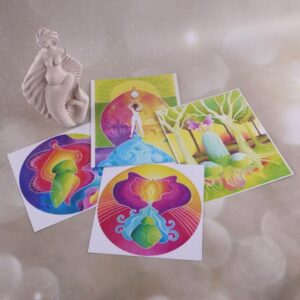 carte postale menhir sirene femme fée multicolor